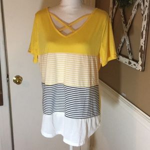 Yellow, White, & Black Short Sleeve Top XXL
